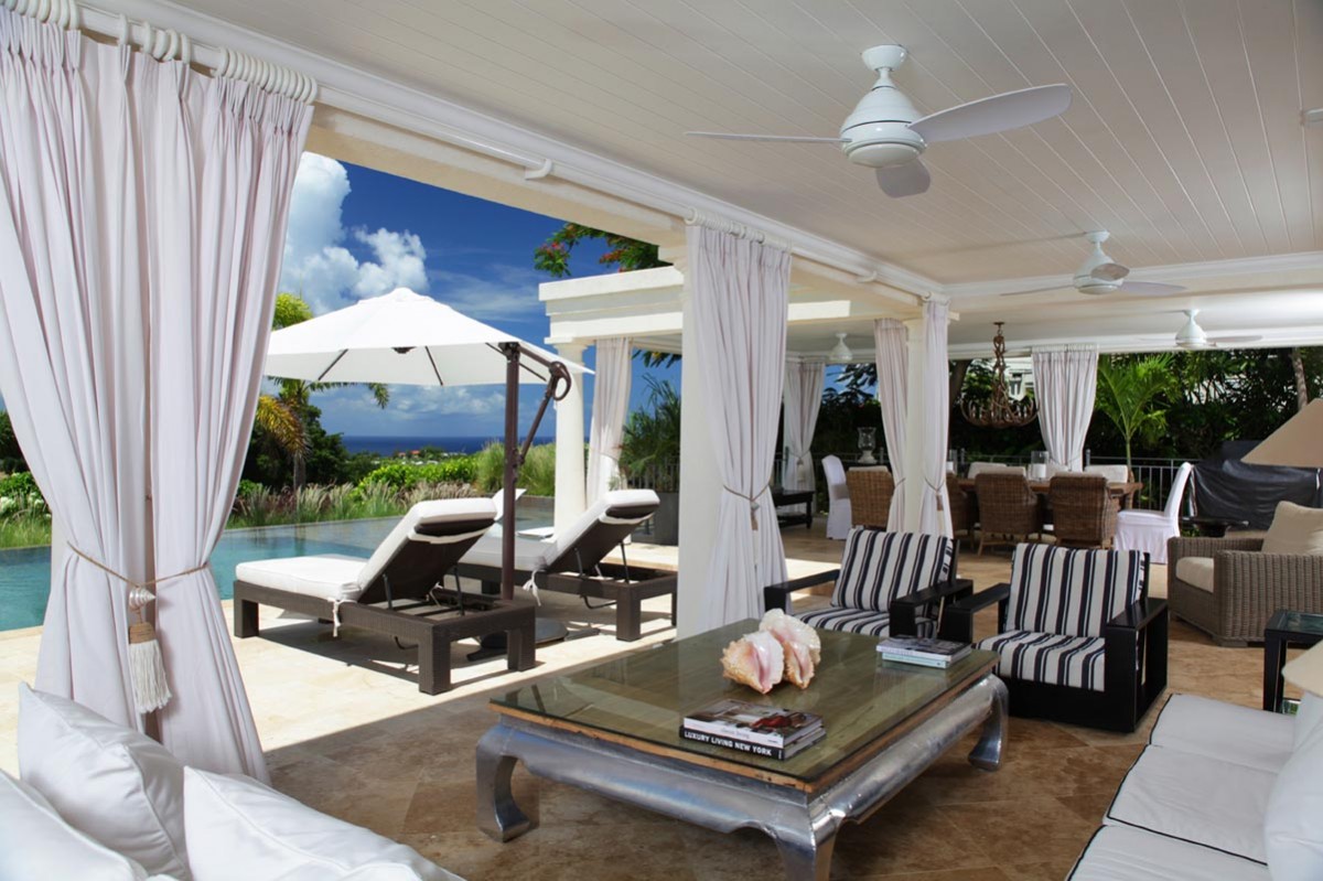 ruime terras, 8 personen, Royal westmoreland Barbados, golf vakantievilla, barbados,luxe golf vakantie